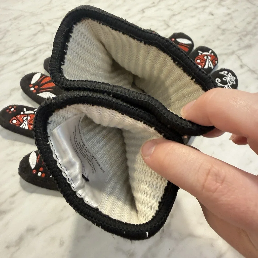 TEMPTATIONS Oven Mitts Gloves Black Red Ladybugs Silicone Non Slip EUC